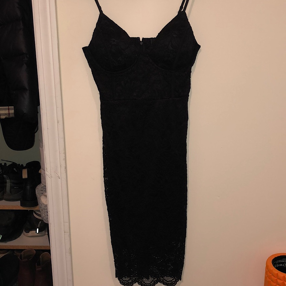 Lulu’s Black Lace Bustier Formal Dress, Size S!